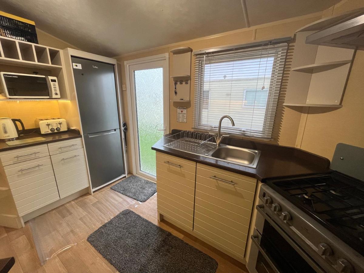 Fulmar 43 ~ Parkdean Holiday Resort Great Yarmouth Luaran gambar
